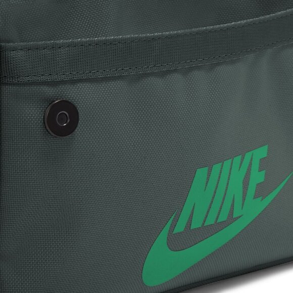 NWT Nike Sportswear Futura 365 Green 3L Crossbody Bag - Picture 3 of 7